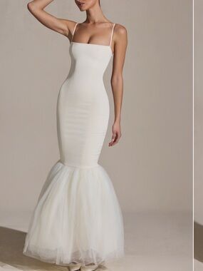 strapless open back dress Sweetheart-Neck Ruched Midaxi Dress in Ivory - 8 main image 0
